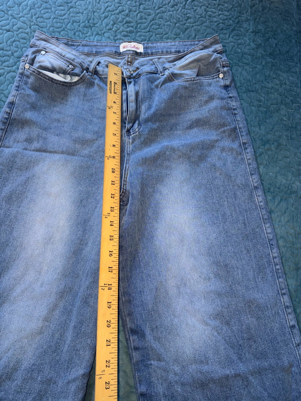 Blue Wide-Leg Jeans with Bow Appliqués - Picture 4 of 14